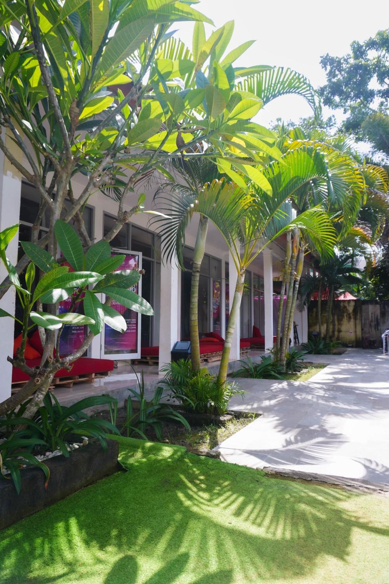 Indonesia Backpacker Hostels Kuta  Exterior foto