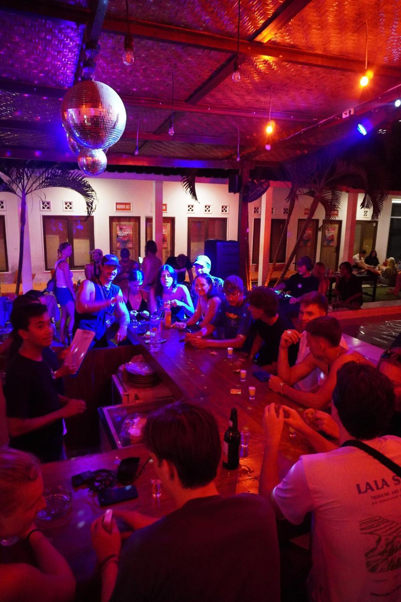 Indonesia Backpacker Hostels Kuta  Exterior foto